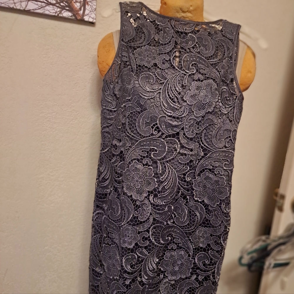 Size 4 Adrianna Papell Gun Metal Gray Lined Lace Cocktail Dress